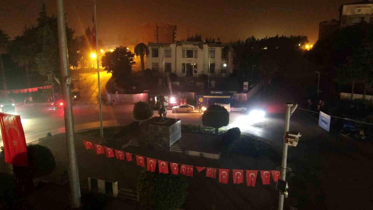 Depremin vurduğu Hatay, yeni yıla sessizlik içerisinde girdi