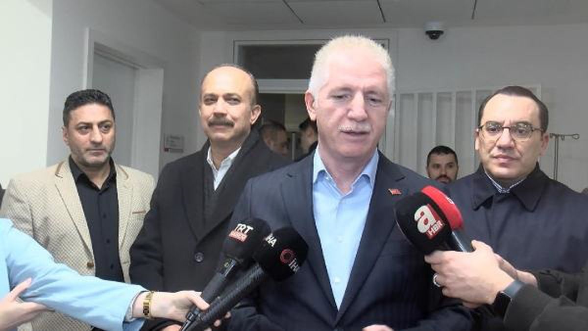 İstanbul Valisi Davut Gül, yeni yılın ilk bebeklerini ziyaret etti
