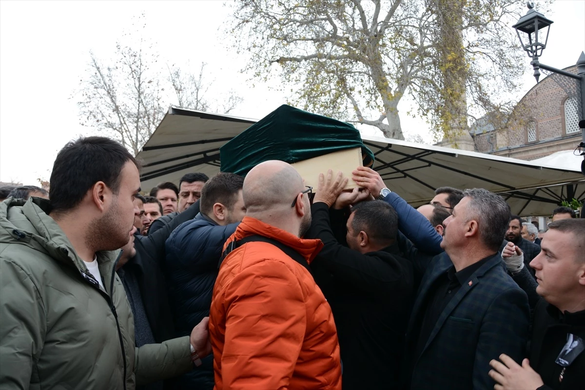 AK Parti Balıkesir İl Gençlik Kolları Başkanı Hüseyin Murat Uysal\'ın cenazesi toprağa verildi