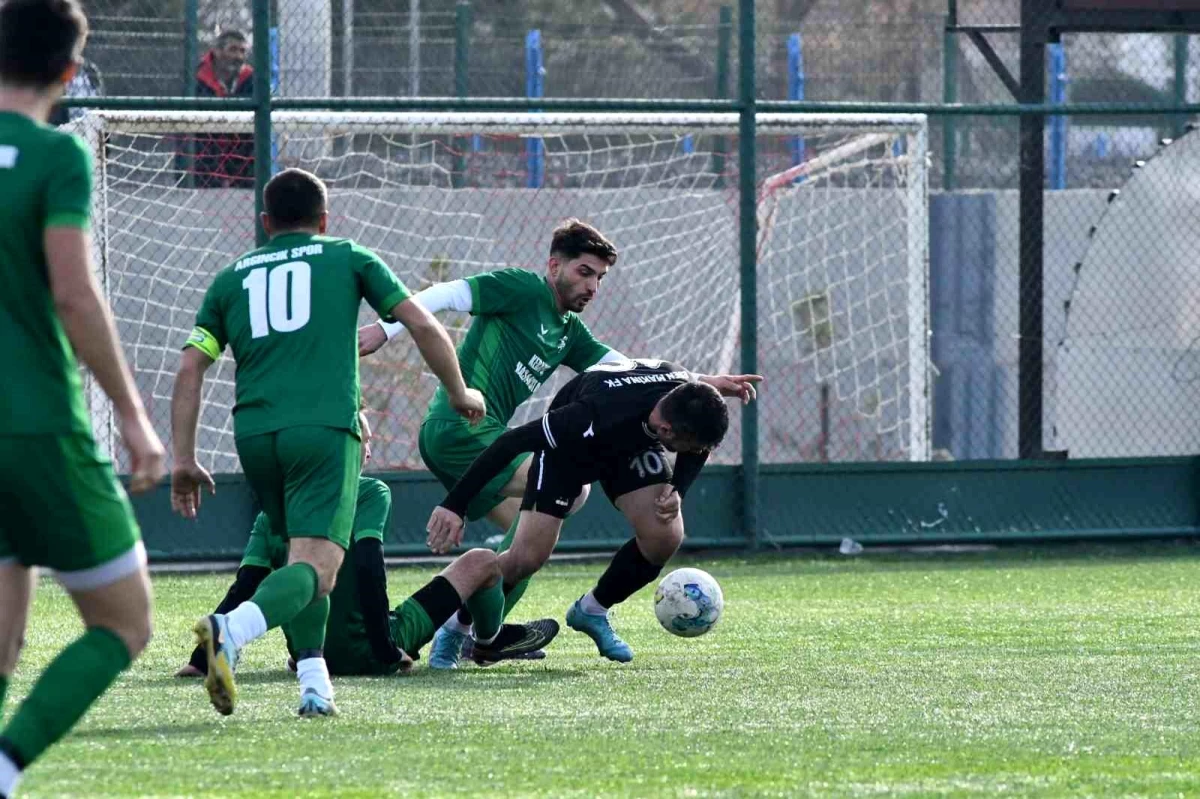 Erciyes Esen Makina FK, Argıncıkspor\'u 3-2 mağlup etti