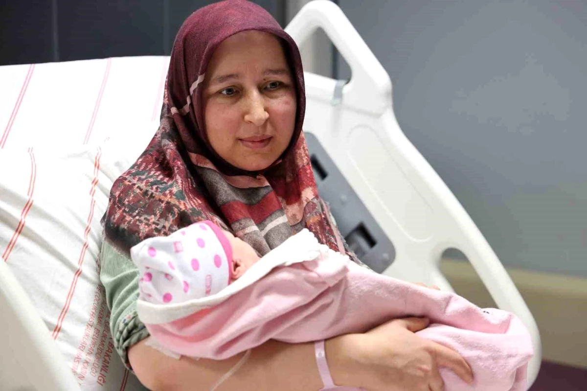 Konya\'da 2024\'ün ilk bebeği dünyaya geldi