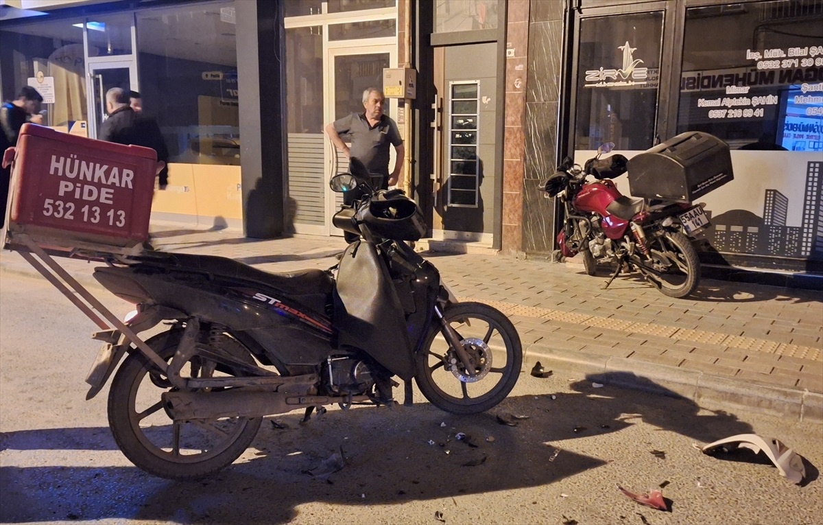 Samsun Bafra\'da Motosiklet Kazası: İki Sürücü Yaralandı