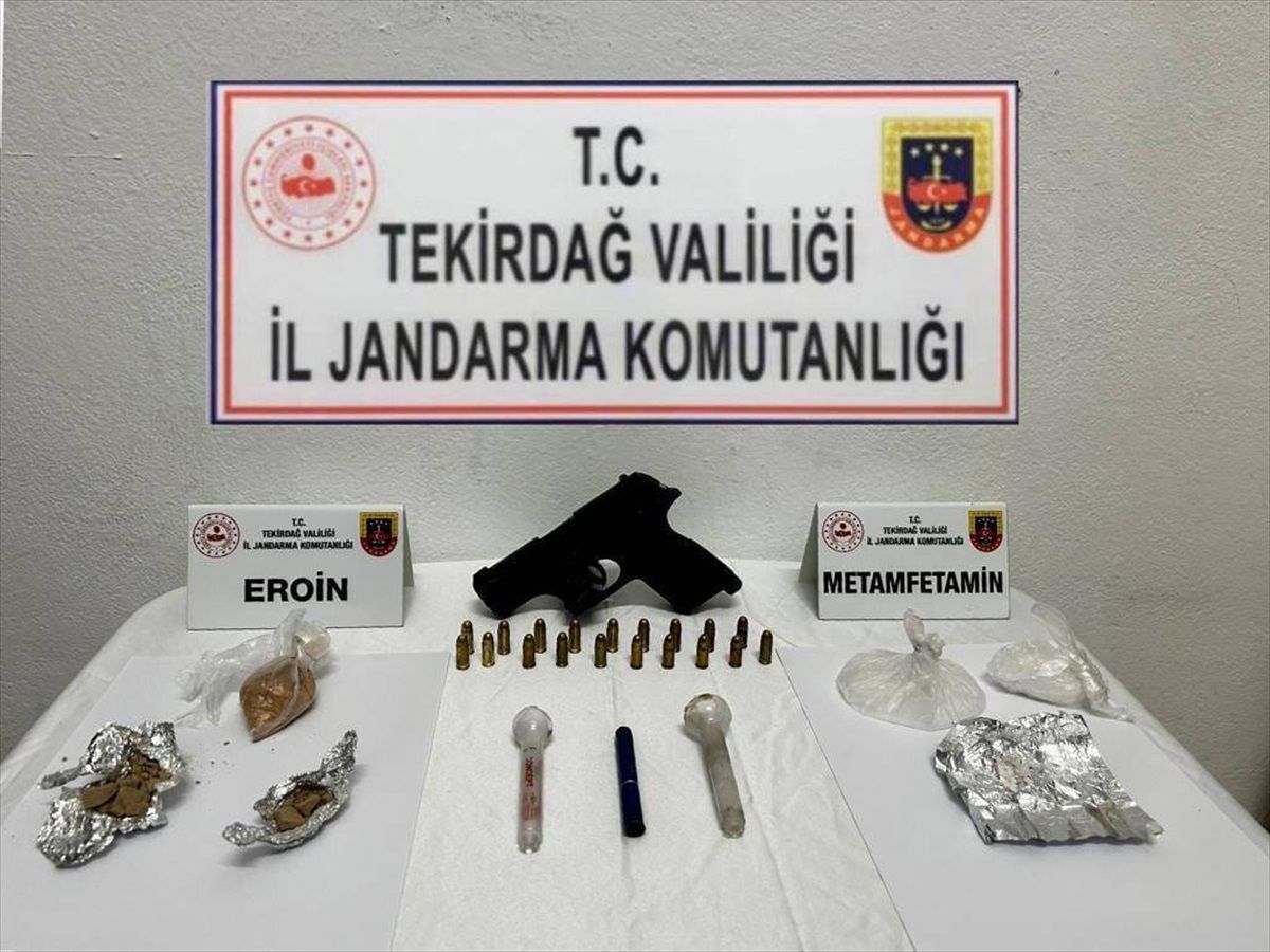 Tekirdağ\'da Uyuşturucu Ticareti Yapan 7 Zanlı Gözaltına Alındı