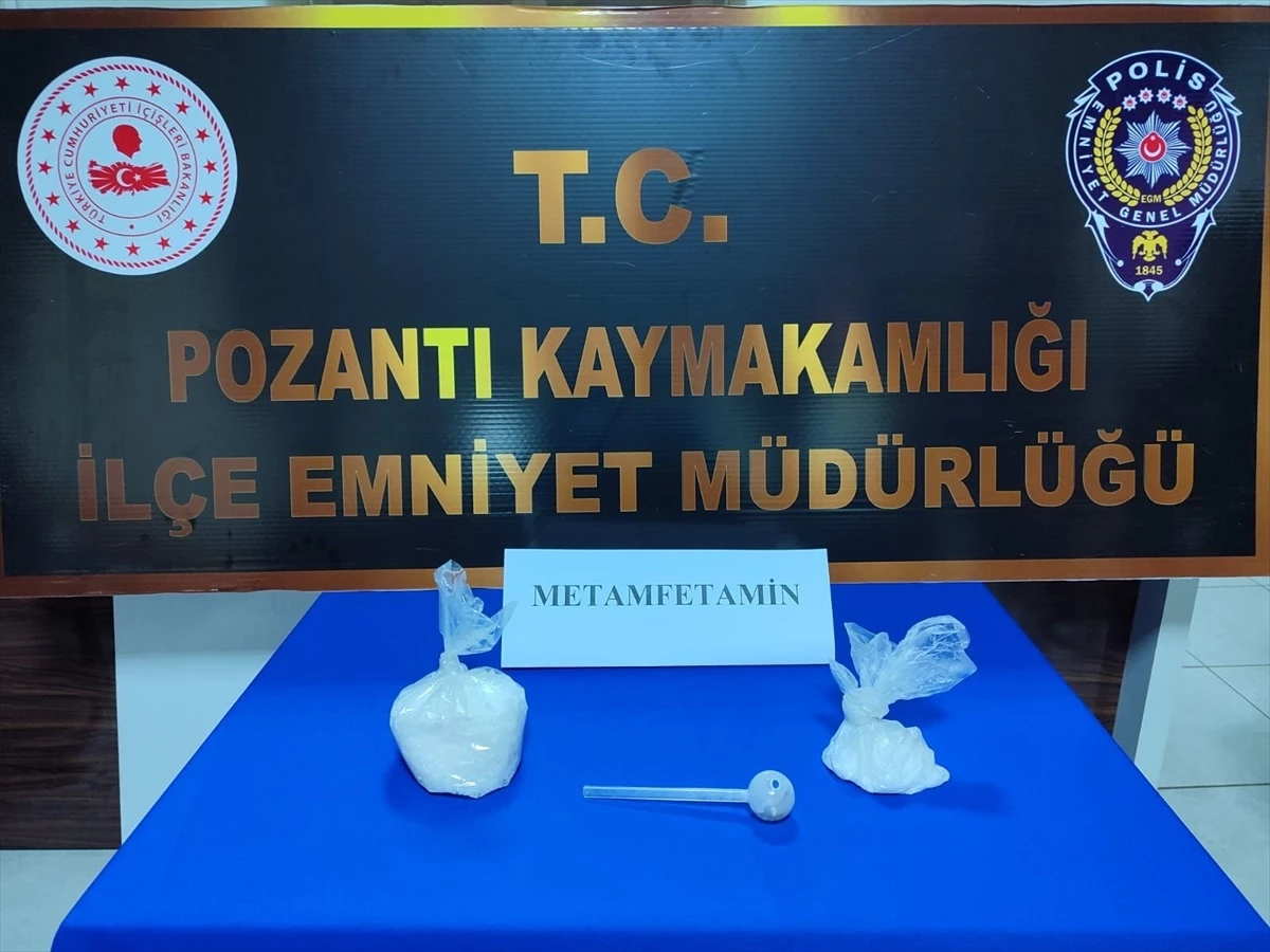 Adana\'da 357 Gram Sentetik Uyuşturucu Bulunan Otomobildeki 2 Zanlı Tutuklandı