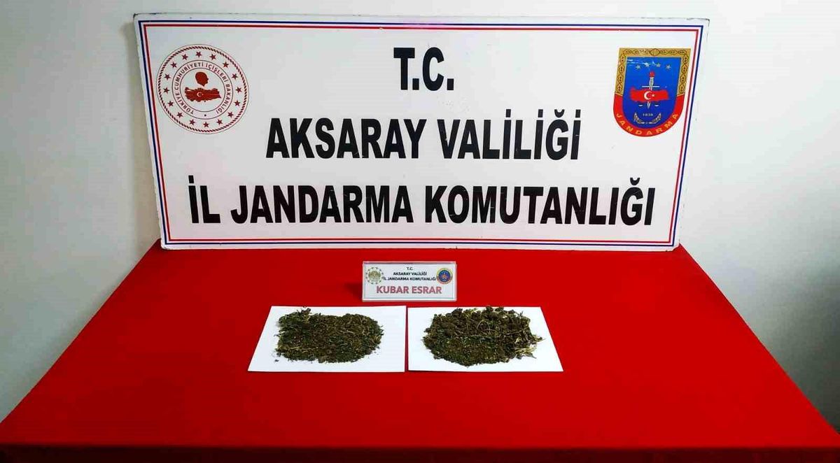 Aksaray\'da Jandarma Operasyonu: 90 Gram Kubar Esrar Ele Geçirildi