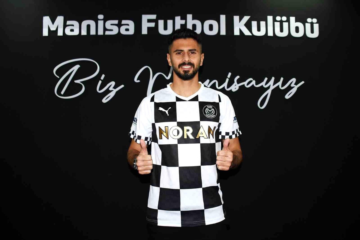 Manisa Futbol Kulübü, Alberk Koç\'u kadrosuna kattı