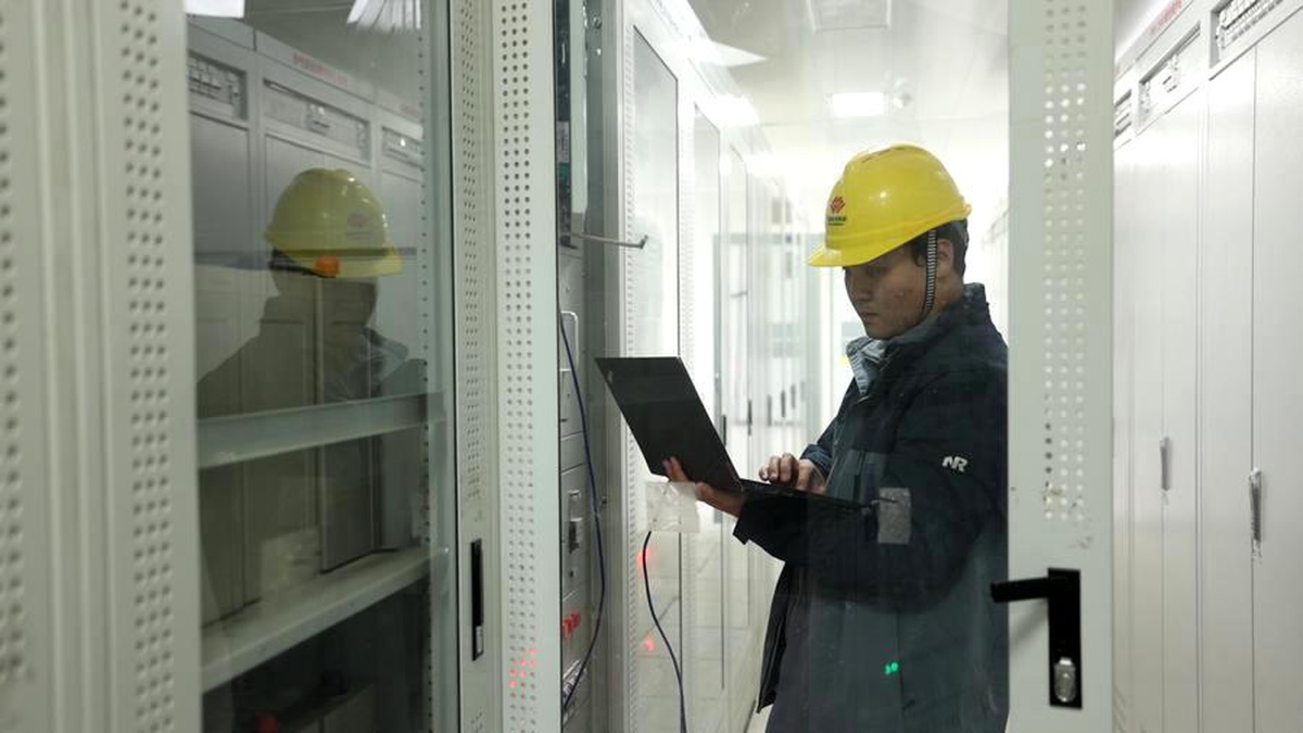 Çin\'de Büyük Ölçekli Rüzgar Enerjisi Projesi Faaliyete Geçti