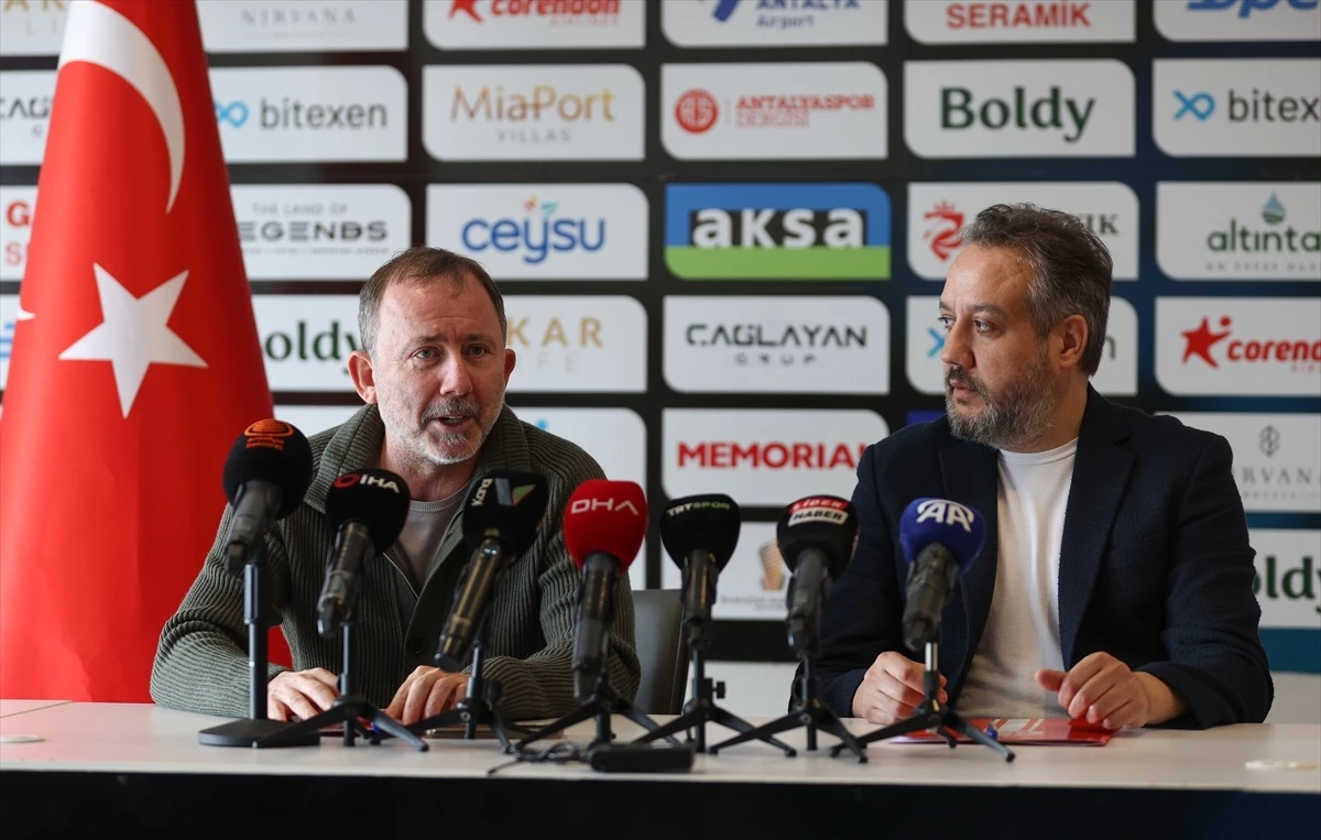 Bitexen Antalyaspor, Sergen Yalçın ile sözleşme imzaladı