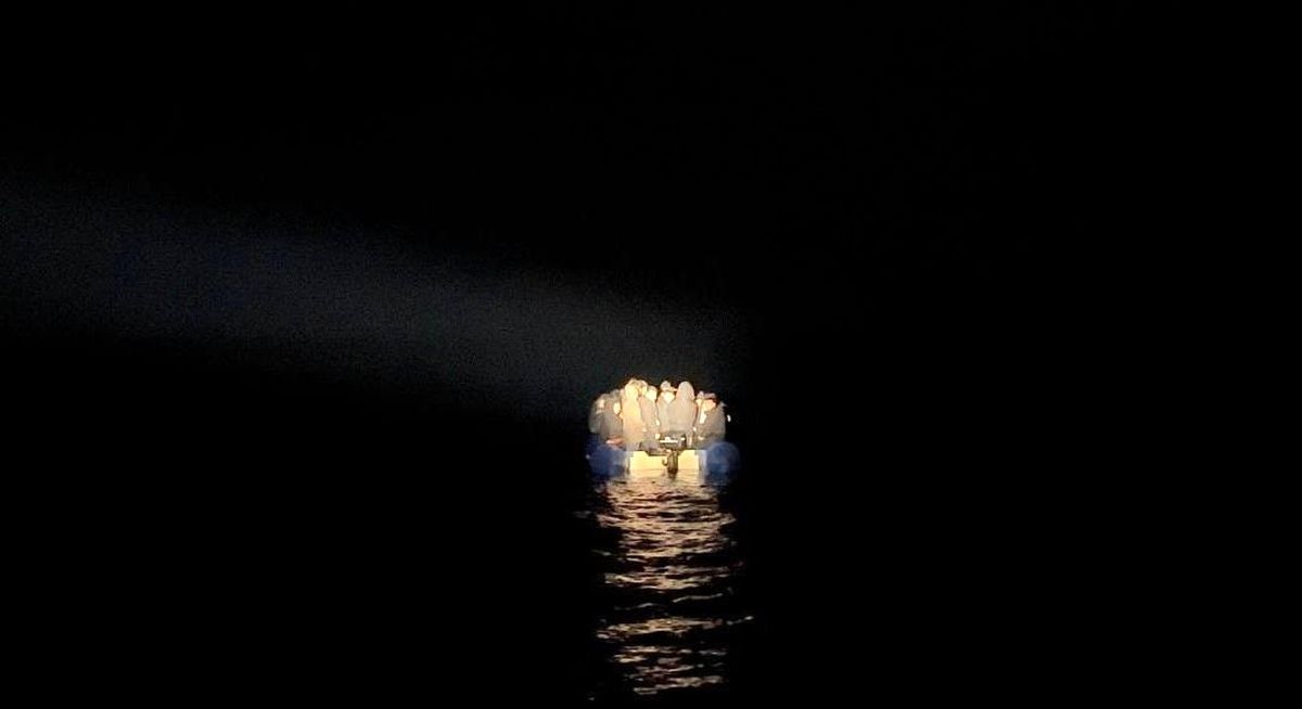 Çanakkale\'de 62 Kaçak Göçmen Kurtarıldı, 39 Kaçak Göçmen Yakalandı