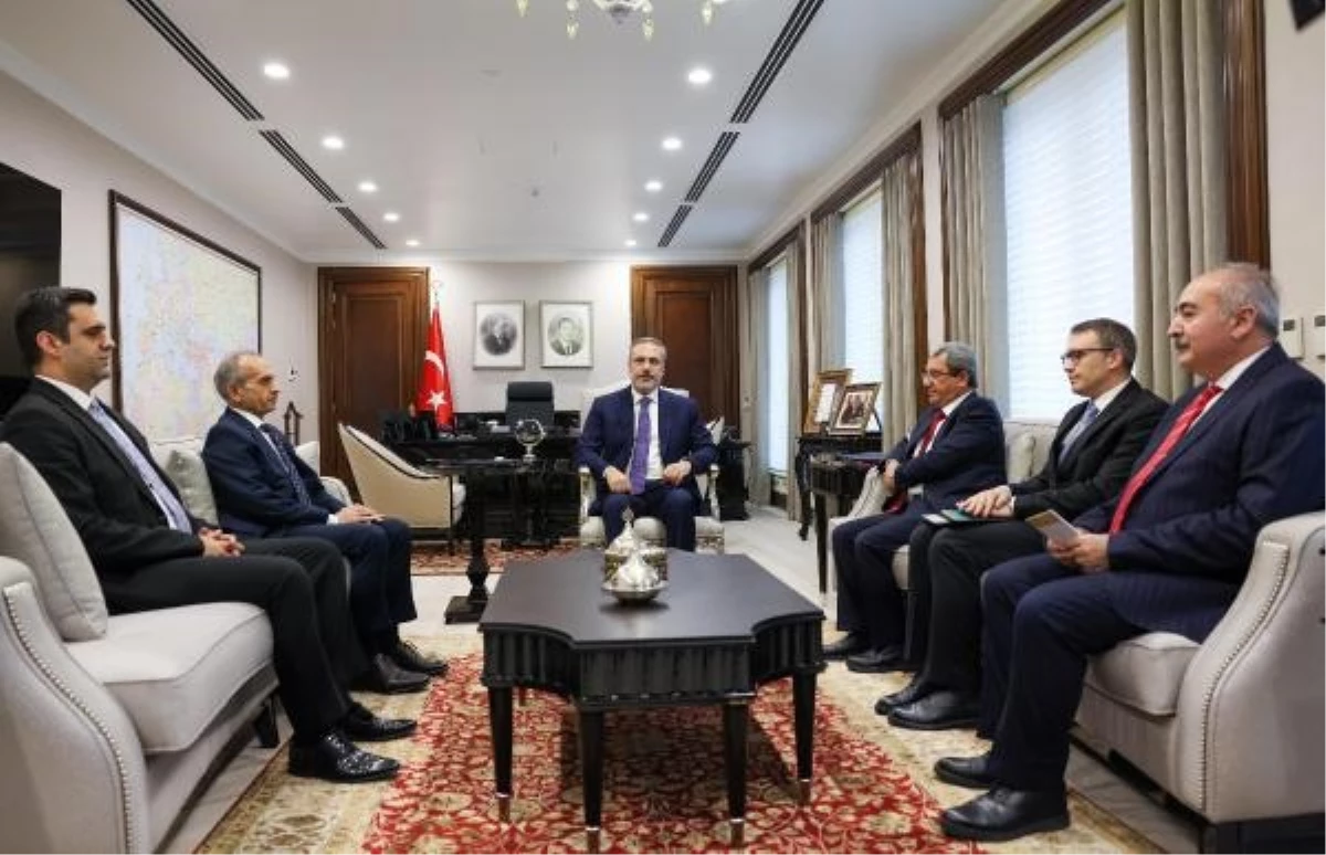 Dışişleri Bakanı Hakan Fidan, Irak Türkmen Cephesi Başkanı Hasan Turan\'ı ağırladı