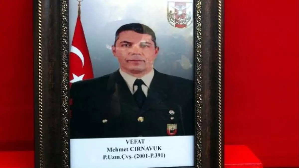 Kilis'te Beyin Kanaması Geçiren Uzman Çavuş Son Yolculuğuna Uğurlandı