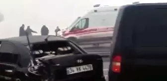 Bitlis'te sis nedeniyle zincirleme trafik kazası: 18 yaralı