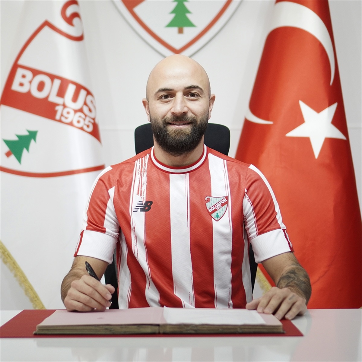 Boluspor, Tunahan Çiçek\'i transfer etti