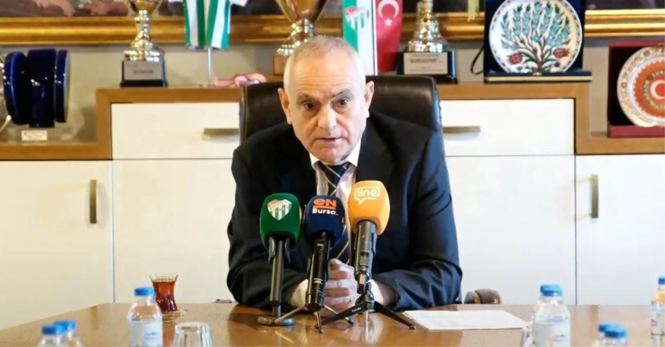 Bursaspor Başkanı Recep Günay: Borçlar kapanmaz, umut beklemesinler