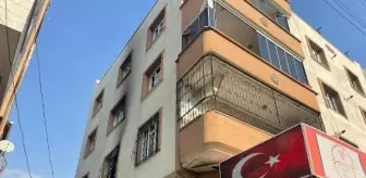 Gaziantep'te bir binadaki dairede çıkan yangın sonucu 4'ü çocuk 5 kişi dumandan etkilendi