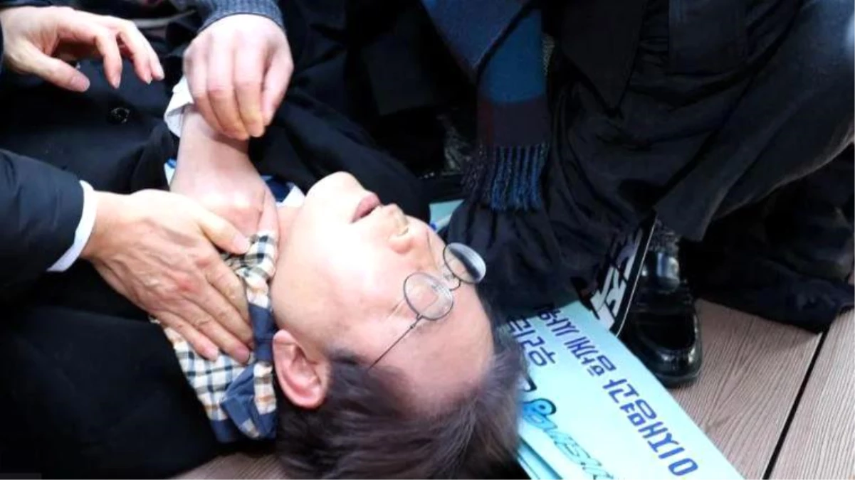 Güney Koreli muhalif lider Lee Jae-myung bıçaklandı