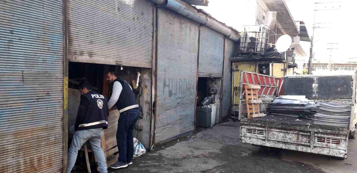 Hatay\'da Hurdacılara Yönelik Yapılan Uygulamada 26 İş Yeri Denetlendi