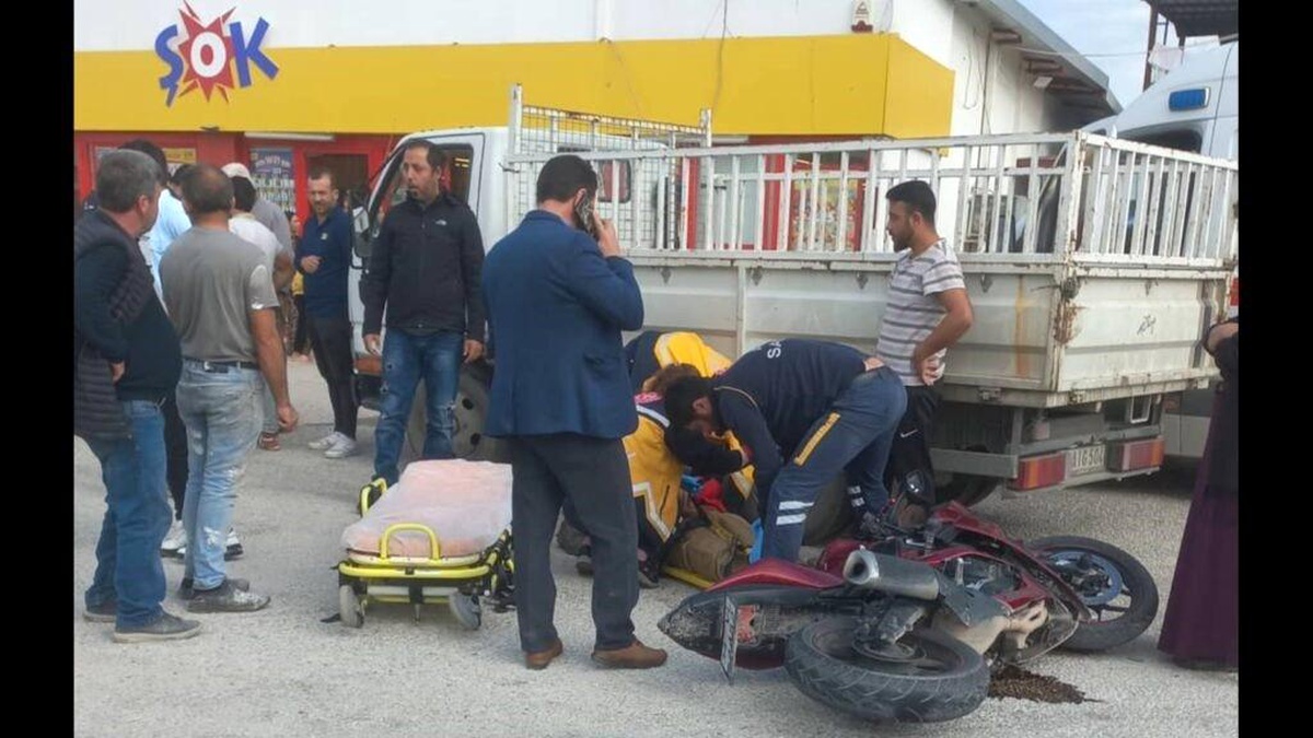 Muğla\'nın Milas ilçesinde motosiklet kazası: Yaralı var