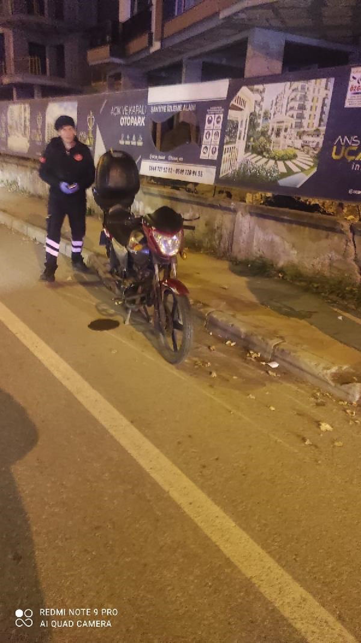 Samsun'da motosiklet yayaya çarptı: Sürücü hafif, yaya ağır yaralandı