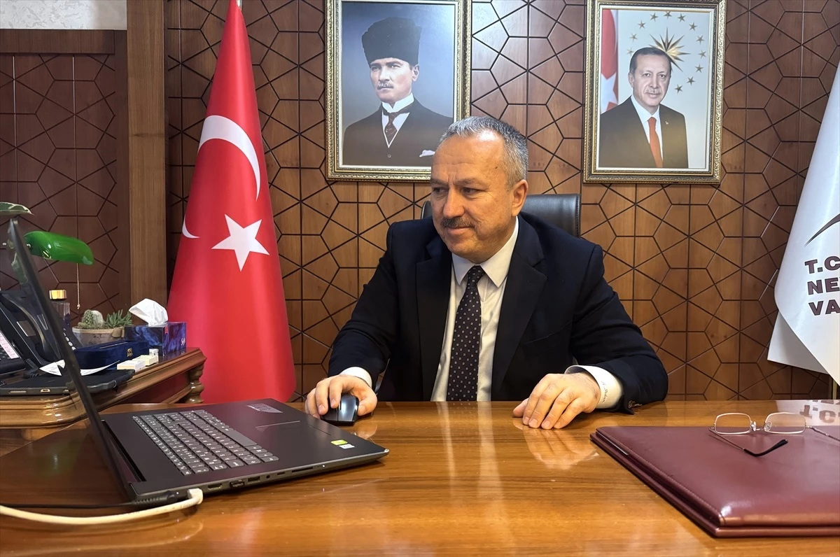 Nevşehir Valisi Fidan, AA\'nın "Yılın Kareleri" oylamasına katıldı