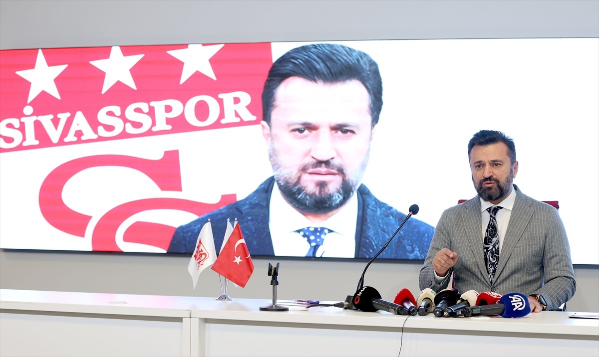 Bülent Uygun, Demir Grup Sivasspor\'da teknik direktörlük görevine getirildi