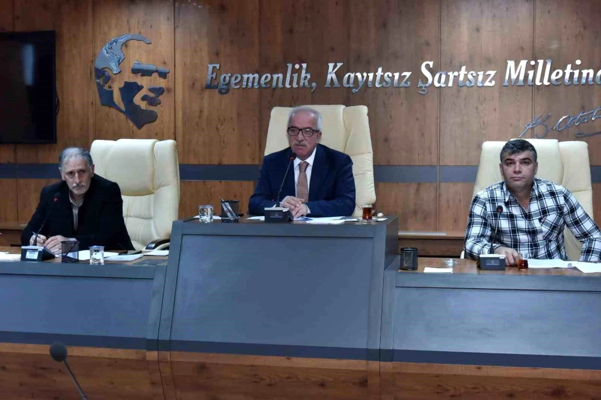 Tekkeköy Belediye Meclisi 2024 Yılının İlk Toplantısını Gerçekleştirdi