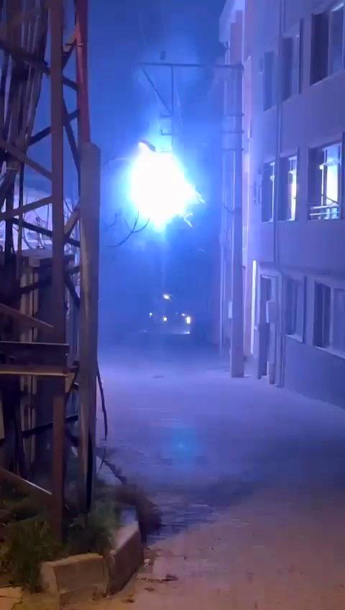 Tekirdağ\'da Trafo Telleri Bomba Gibi Patladı