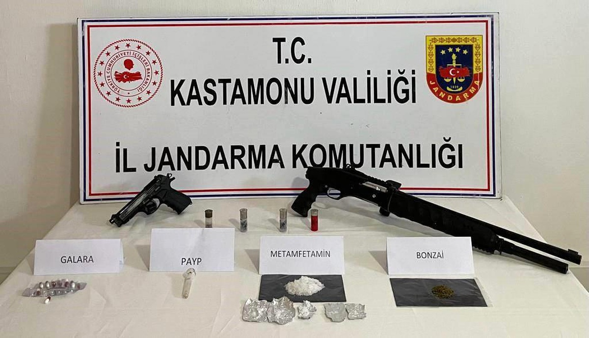 Kastamonu\'da Uyuşturucu Operasyonu: 5 Gözaltı