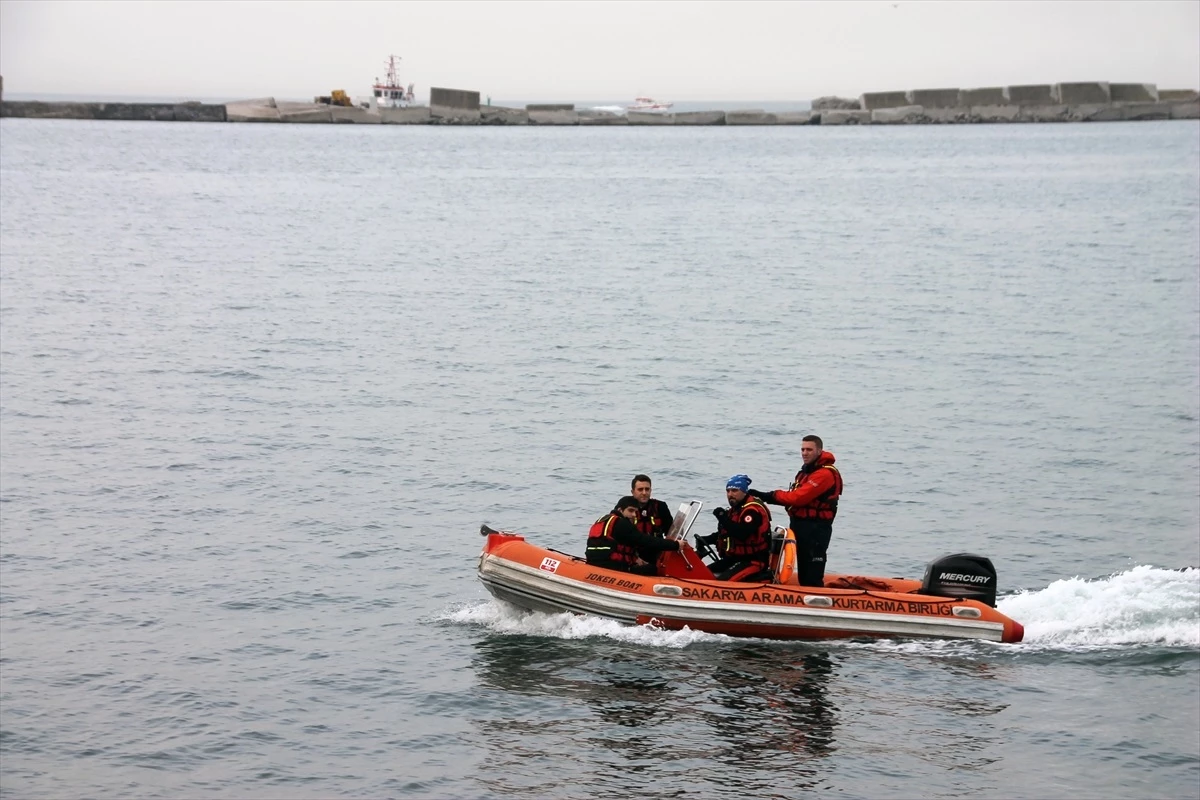 Zonguldak açıklarında batan kuru yük gemisinin kaybolan 7 kişilik mürettebatını arama çalışması devam ediyor