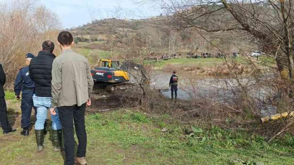 5 gün önce evden ayrılan genç çiftçinin cesedi, çayda ağaç dallarına takılı halde bulundu