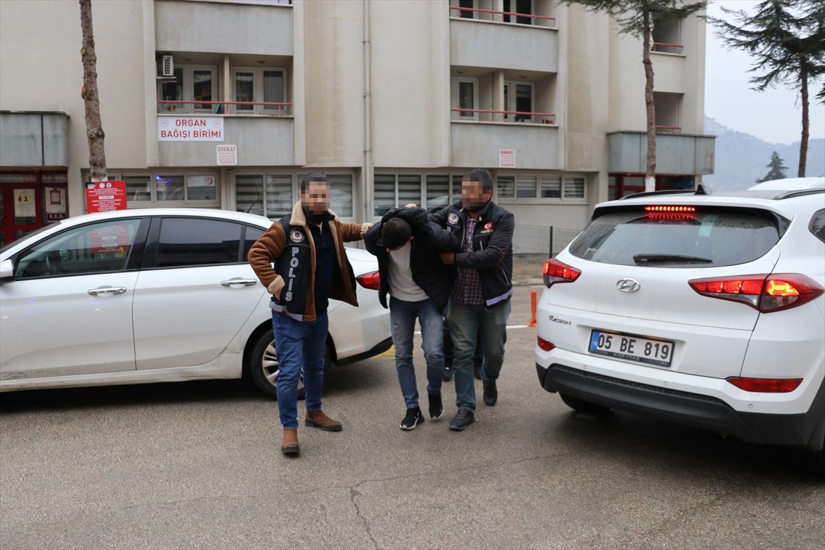 Amasya\'da 120 kilogram esrar ele geçirildi, 2 şüpheli cezaevine gönderildi