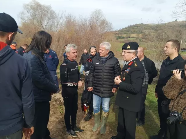 5 gün önce evden ayrılan genç çiftçinin cesedi, çayda ağaç dallarına takılı halde bulundu