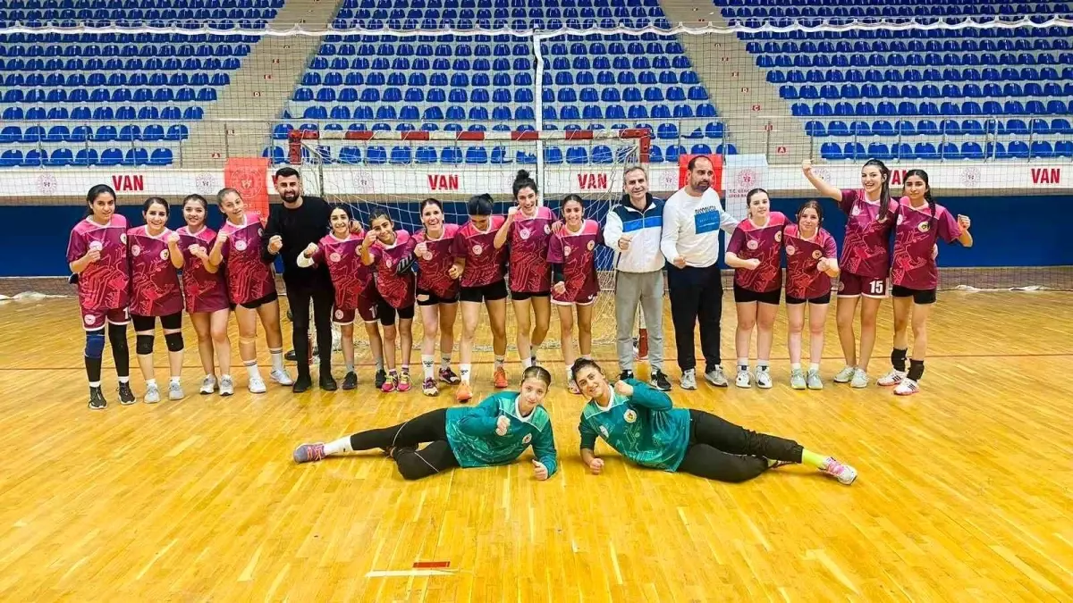 Cizre Yıldızlar Spor Kulübü\'nden 4 kız sporcu milli takım kampına davet edildi