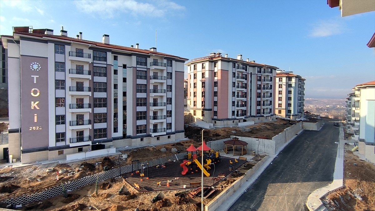 Doğanşehir\'deki deprem konutlarının teslimi ay sonunda yapılacak