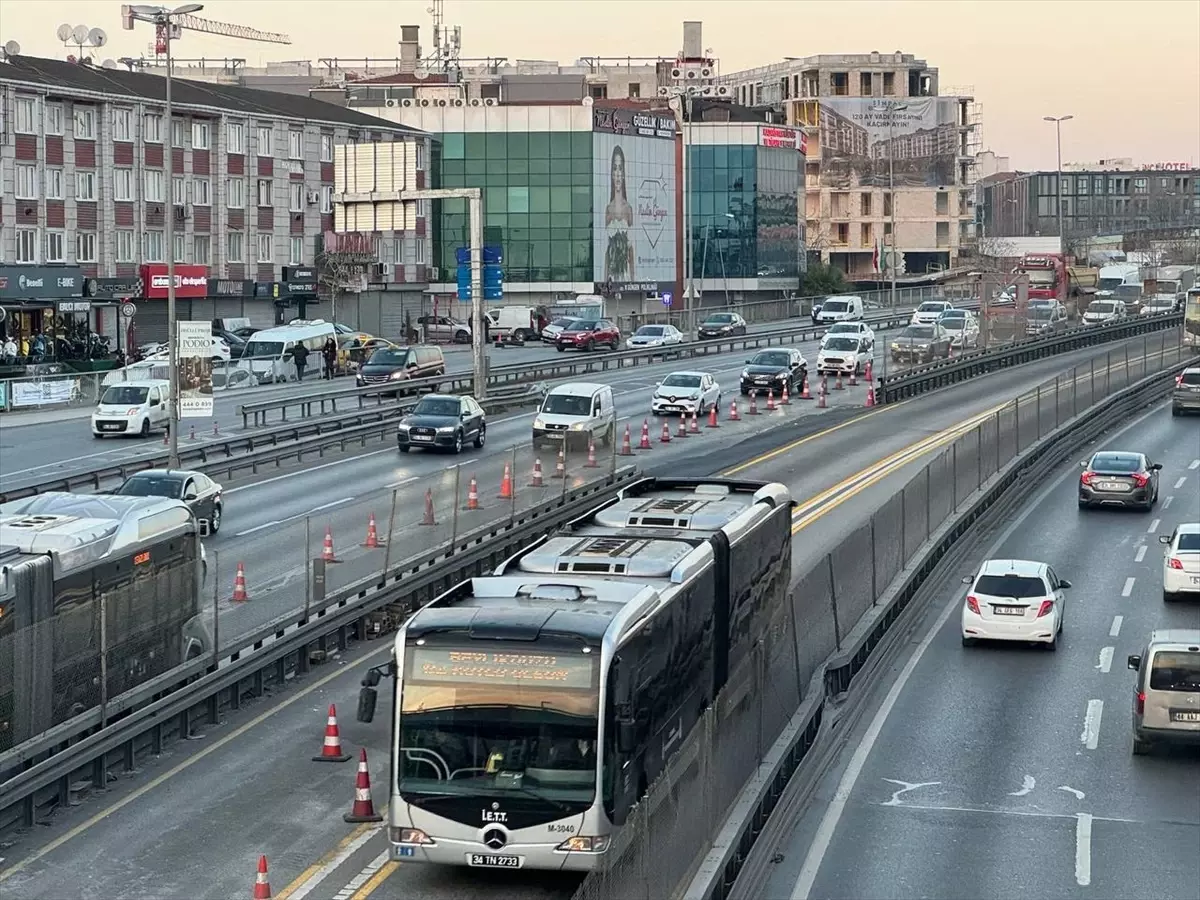 İBB: Yeni üst geçit ayağı proje tamamlandığında peron alanı içerisinde kalacak