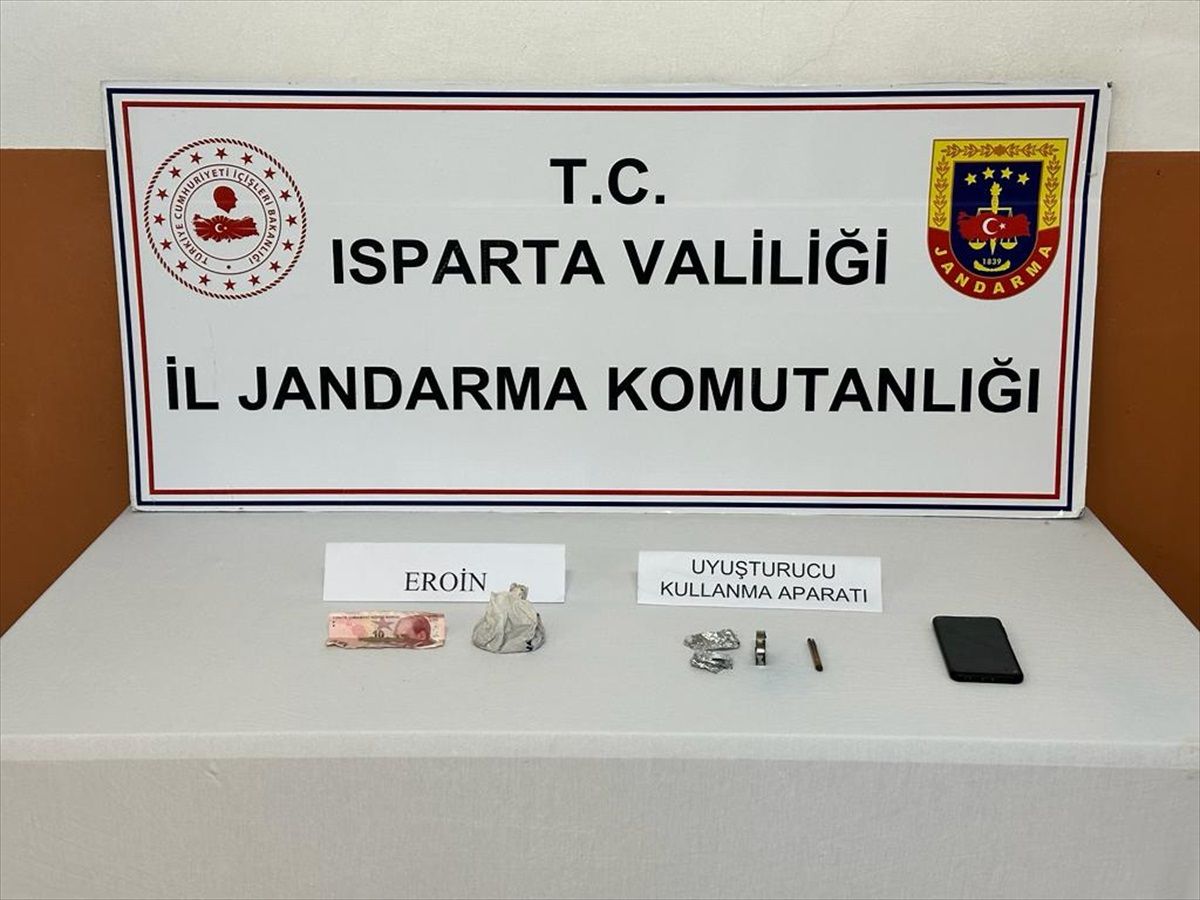 Isparta\'da uyuşturucu operasyonunda yakalanan şüpheli tutuklandı