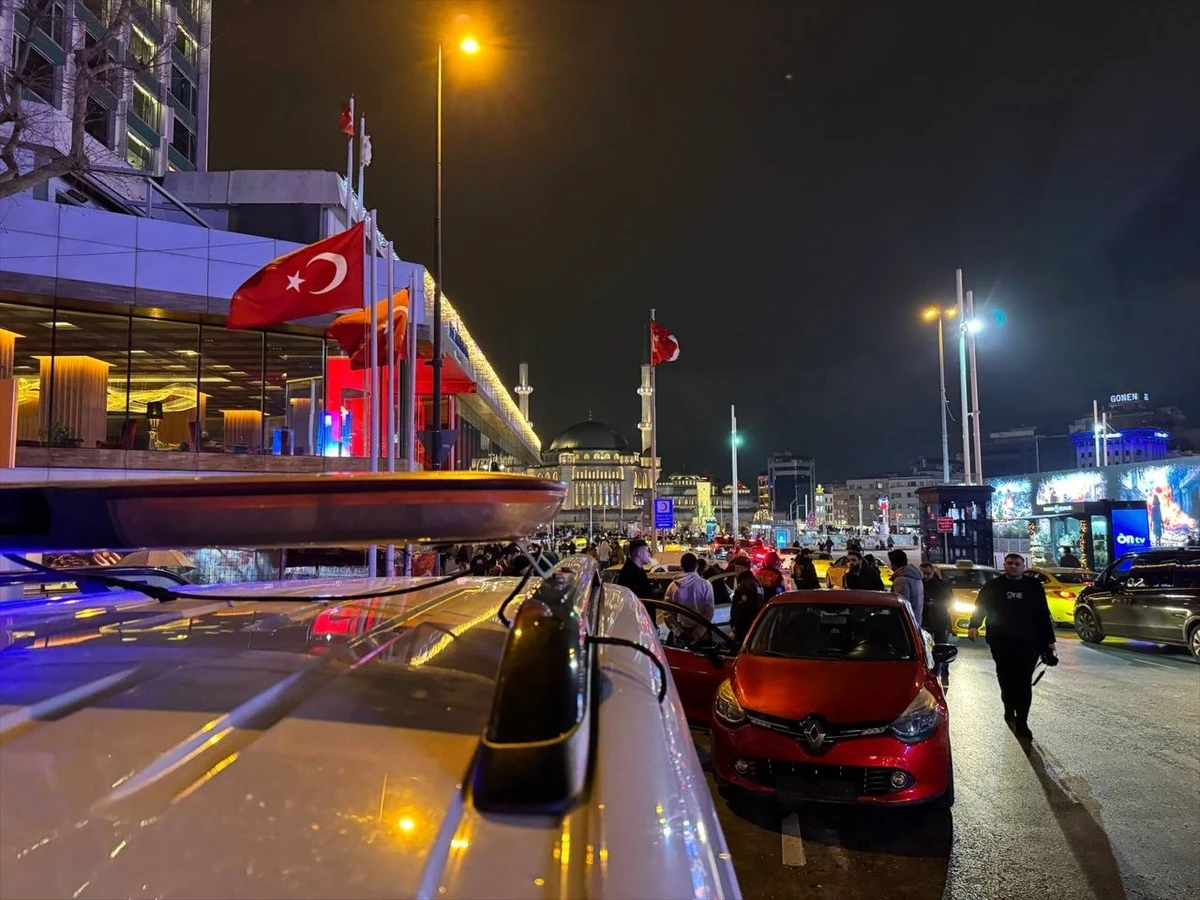 İstanbul\'da Helikopter Destekli Huzur Uygulaması Gerçekleştirildi