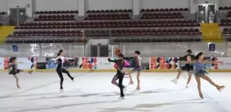 İzmir'den Artistik Buz Pateni Milli Takımına 12 Sporcu Katıldı