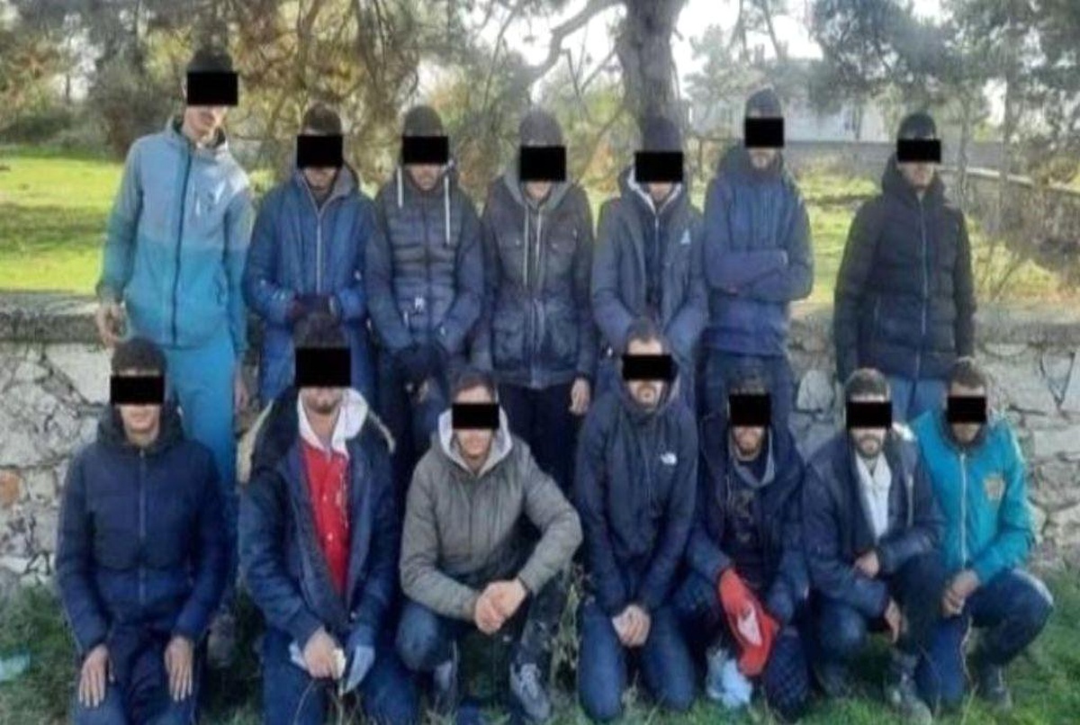 Sakarya\'da 244 düzensiz göçmen ve 26 organizatör yakalandı