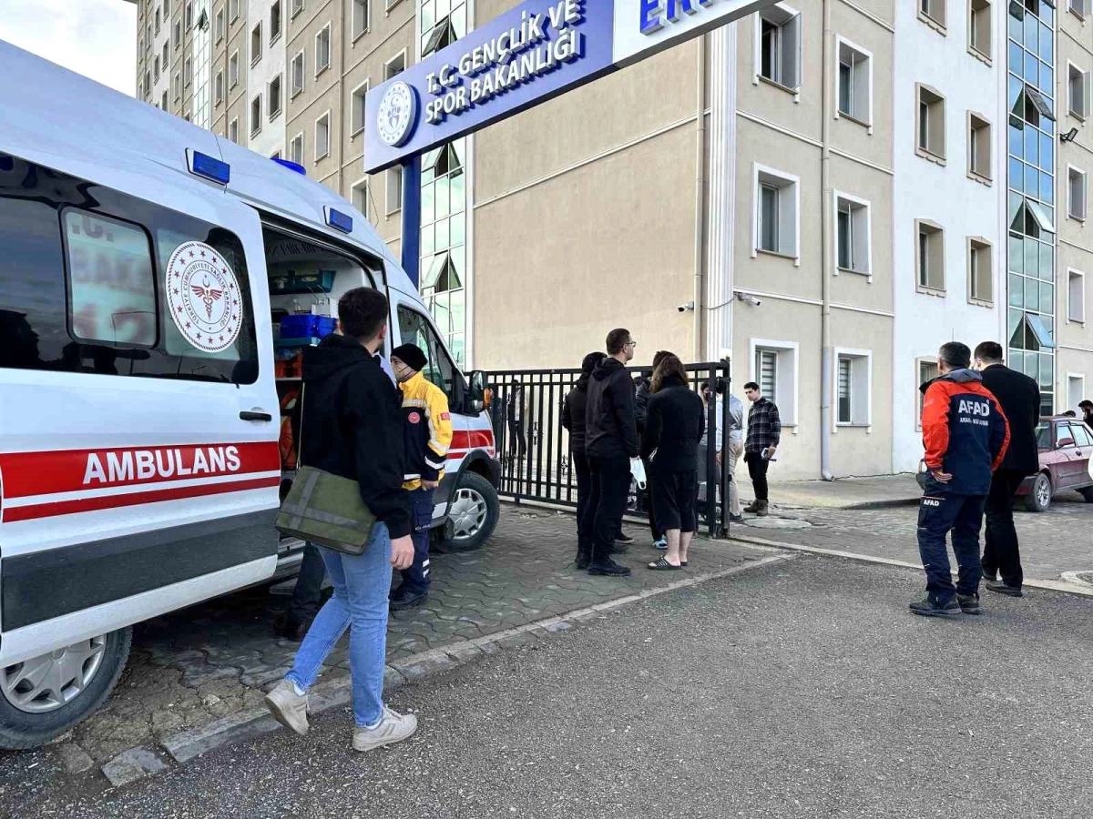 Kastamonu\'da Üniversite Öğrencileri Gazdan Etkilendi, 86 Öğrenci Hastaneye Başvurdu