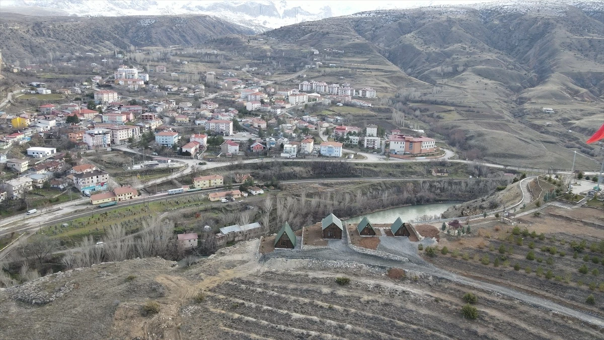 Erzincan\'ın Kemah ilçesinde bungalovlar yapıldı