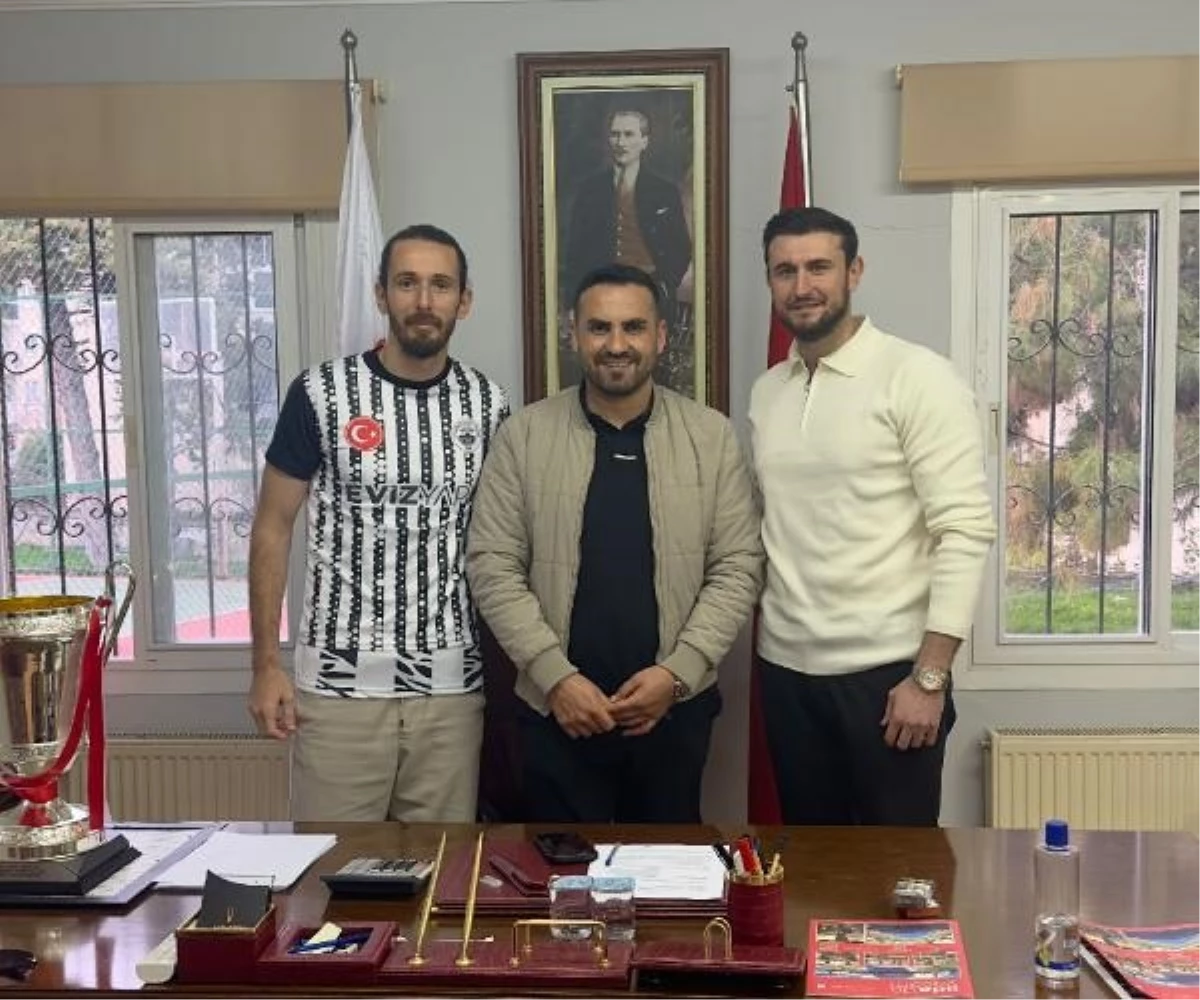 Kuşadasıspor, golcü oyuncu Aykut Çift\'i transfer etti
