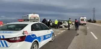 Kütahya'da Otomobiller Çarpıştı: 8 Yaralı