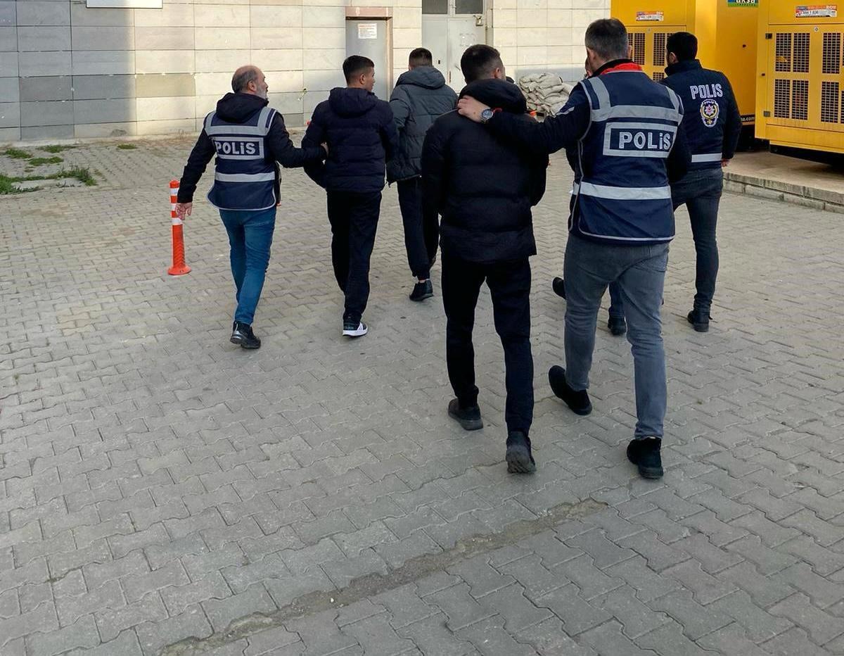 Samsun\'da Yan Bakma Kavgasının 9 Zanlısı Yakalandı
