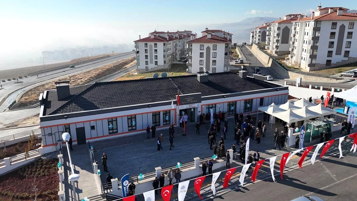Konya\'da Ardıçlı Sosyal Tesisi ve Aile Sağlığı Merkezi açıldı