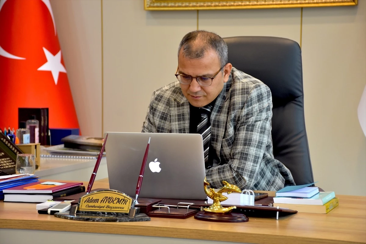 Aksaray Cumhuriyet Başsavcısı Adem Aydemir, Yılın Kareleri 2023 oylamasına katıldı