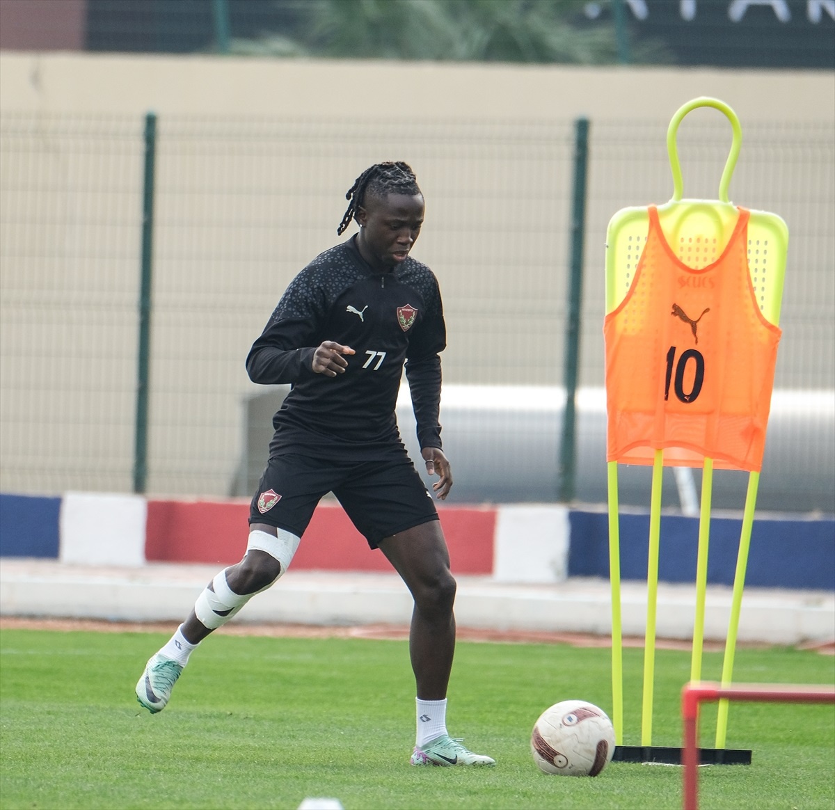Atakaş Hatayspor, Çaykur Rizespor maçı için hazırlıklarını sürdürüyor
