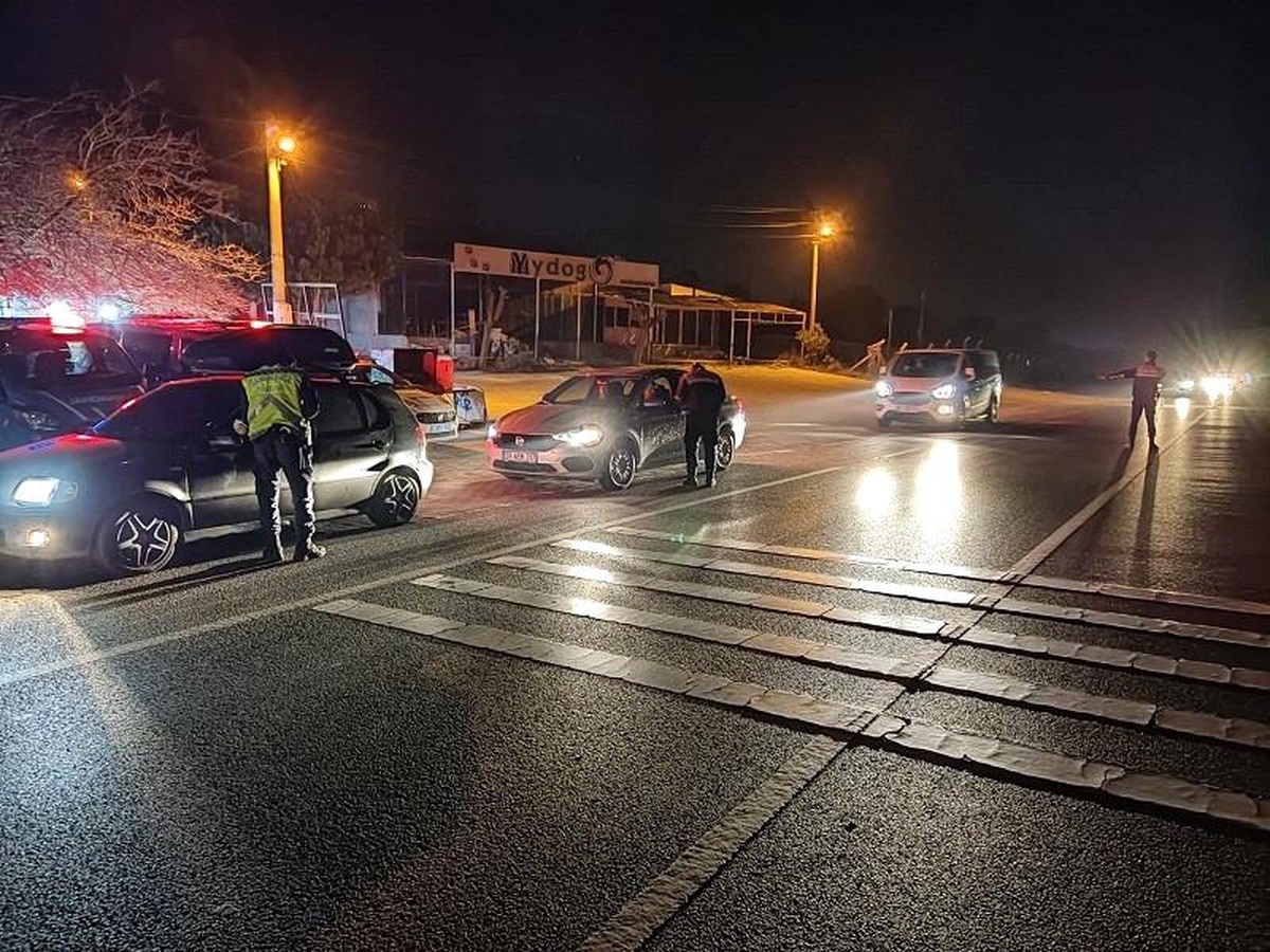 Aydın\'da Jandarma Huzur ve Güven Uygulaması: 6 Bin 929 Şahıs Sorgulandı