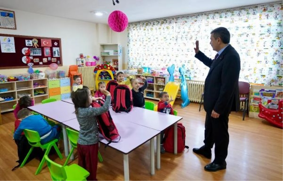 Milli Eğitim Bakanı Kastamonu\'da öğrenci ve öğretmenlerle buluştu