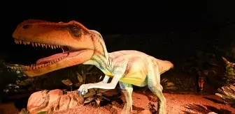 Brüksel'de Dinozor Sergisi Ziyaretçi Akınına Uğruyor